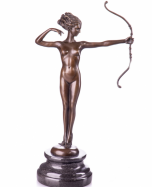 bronzov socha Art Deco ena s lukom