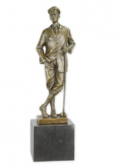 bronzov socha na podstavci Hr golfu