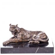 bronzov socha na mramorovom podstavci leopard 1